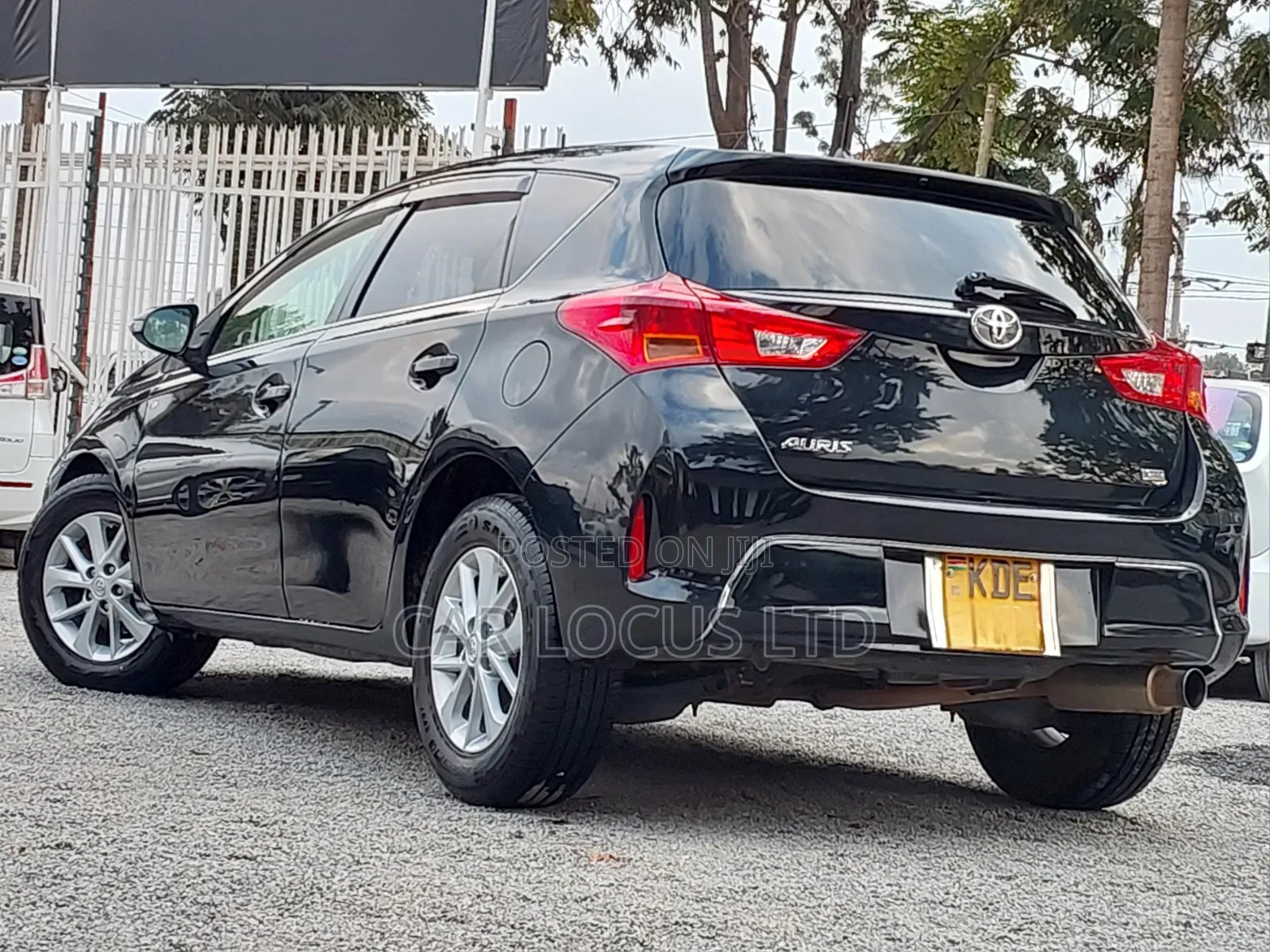 Toyota Auris 2014 Black