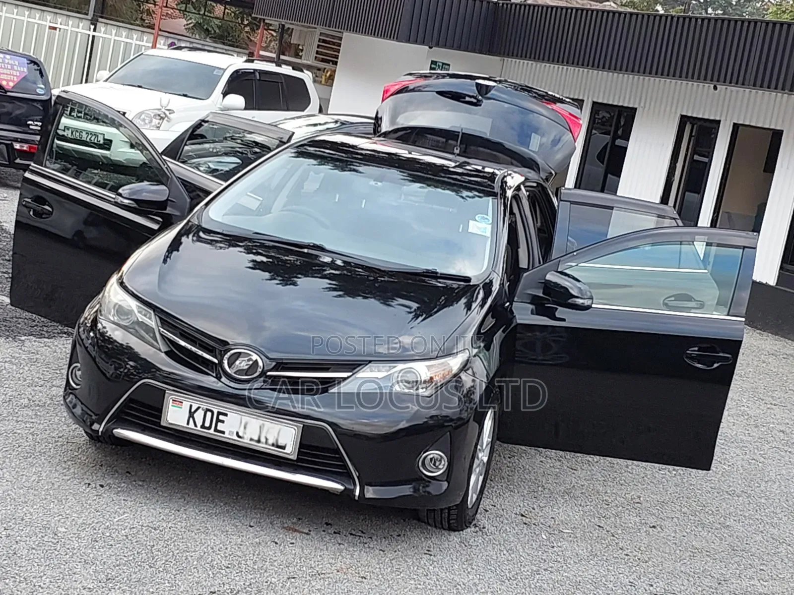 Toyota Auris 2014 Black