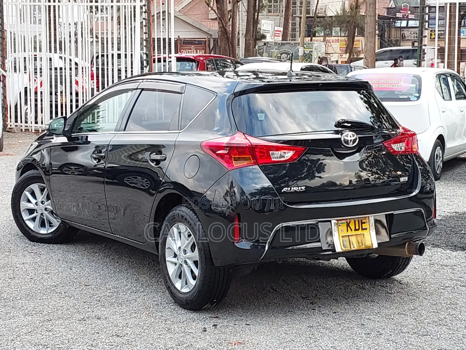 Toyota Auris 2014 Black