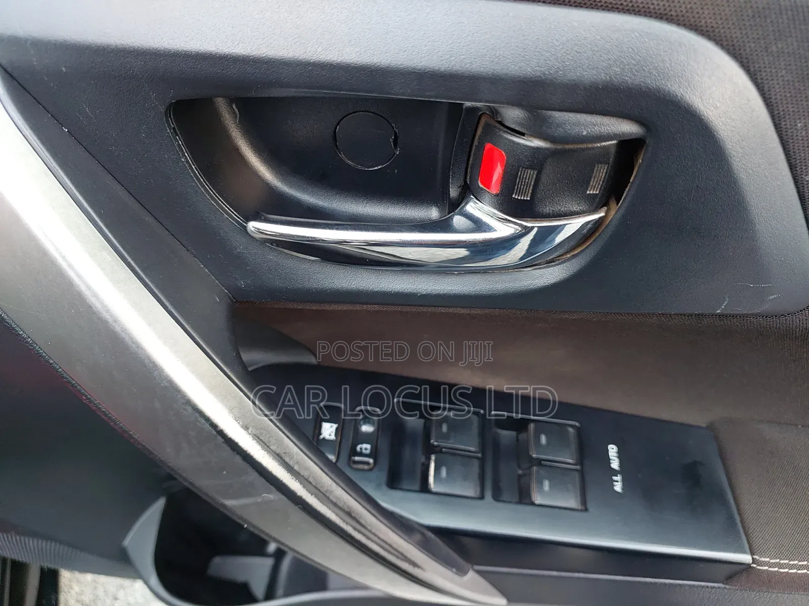Toyota Auris 2014 Black