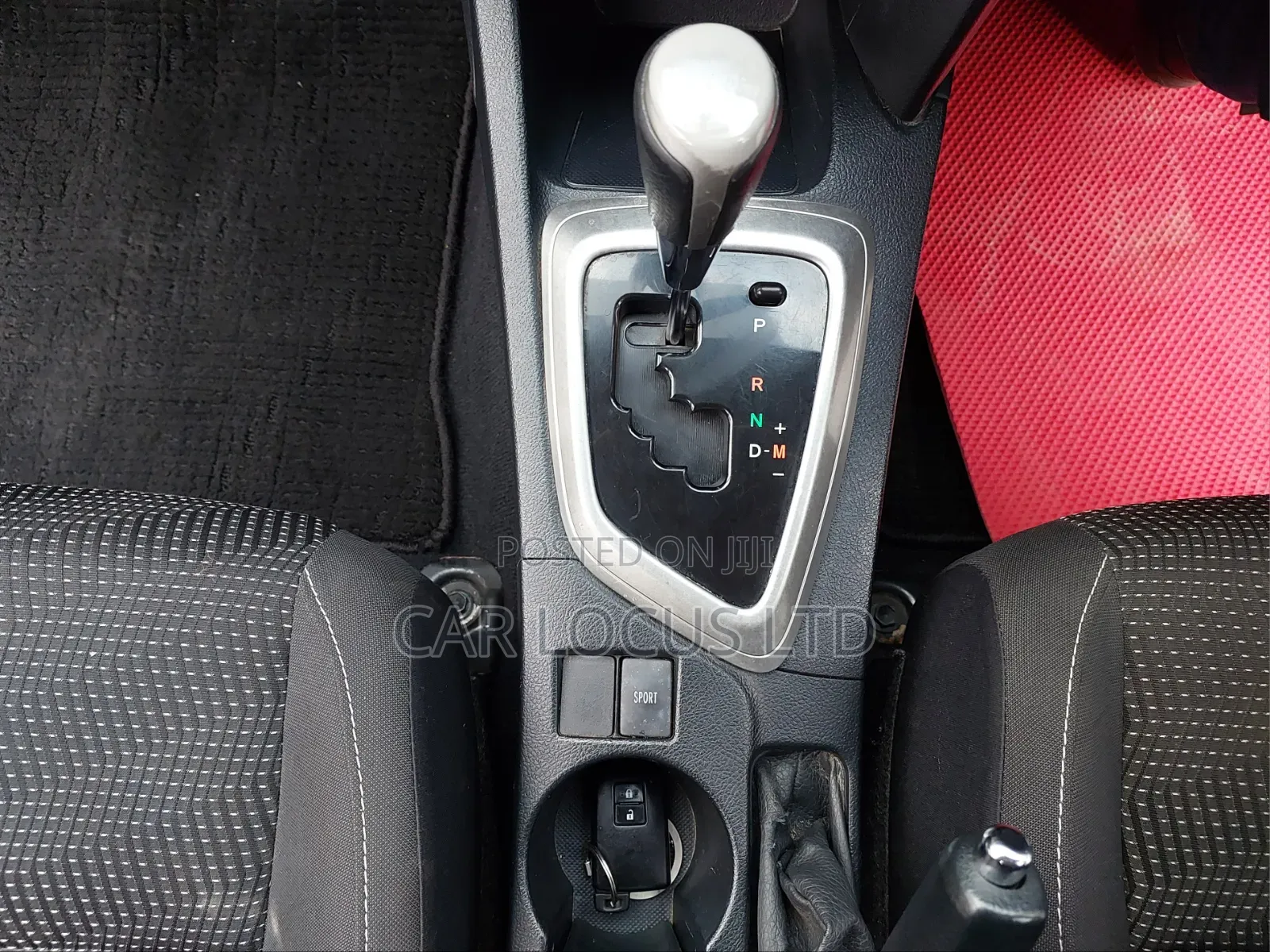 Toyota Auris 2014 Black