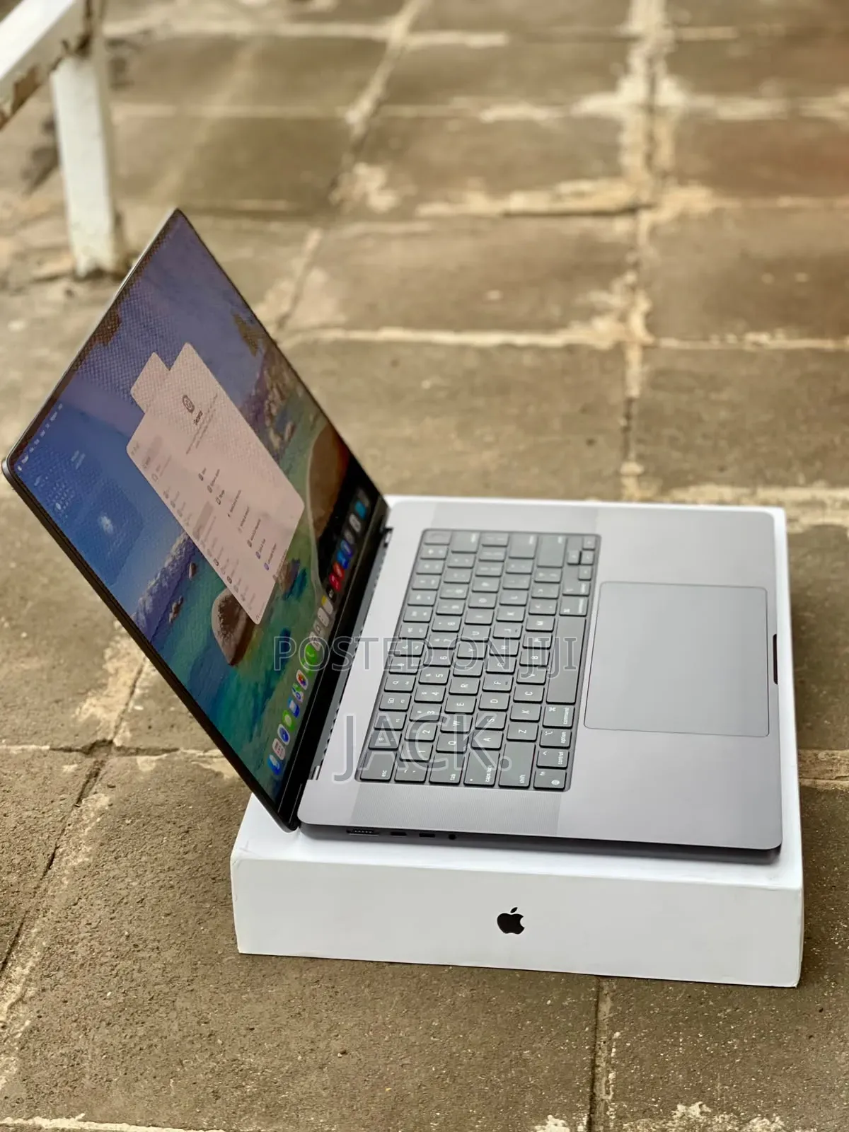 Laptop Apple MacBook Pro 2024 M4 Pro 24GB Apple M4 Pro SSD 512GB