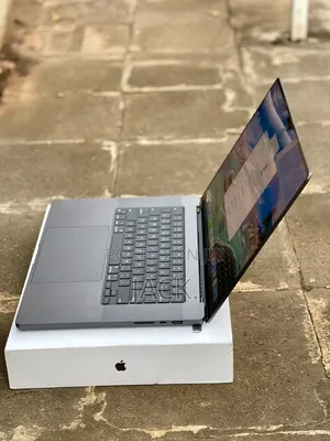 Laptop Apple MacBook Pro 2024 M4 Pro 24GB Apple M4 Pro SSD 512GB