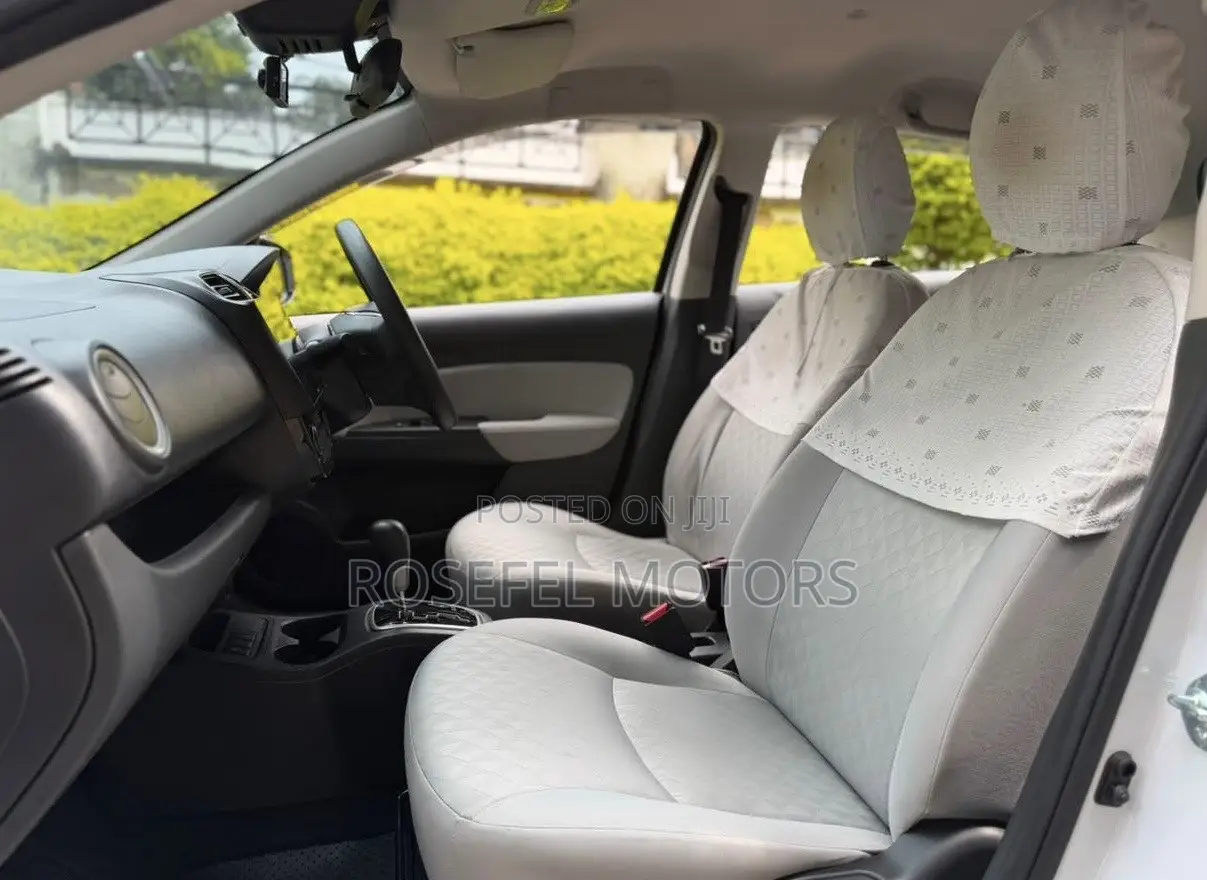 Mitsubishi Mirage 2020 White