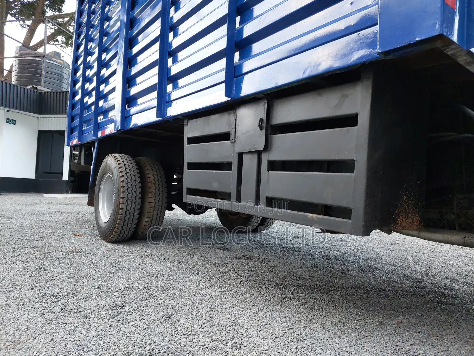 Isuzu NKR Truck