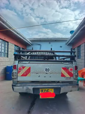 Toyota Hilux SR HI-RIDER 2015 Silver