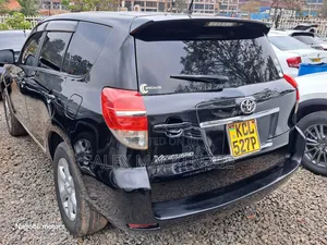 Toyota Vanguard 2010 Black