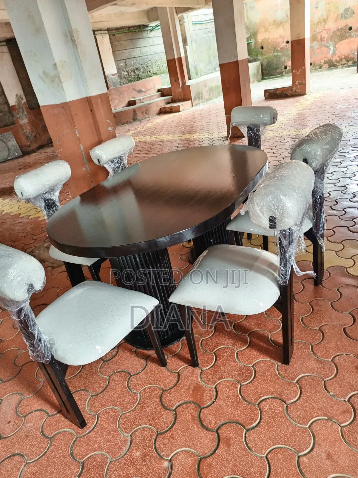 6 Seater Dining Set