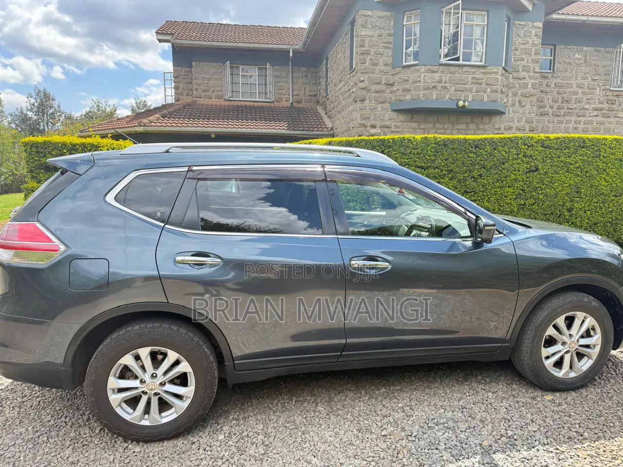 Nissan X-Trail 2015 Gray