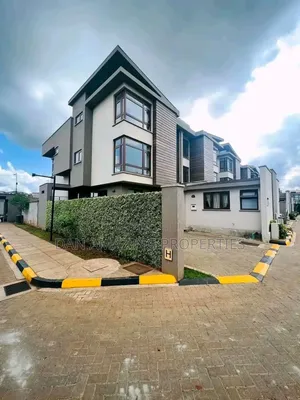 4bdrm Townhouse / Terrace in Langata Plus Dsq, Phenom Estate for rent