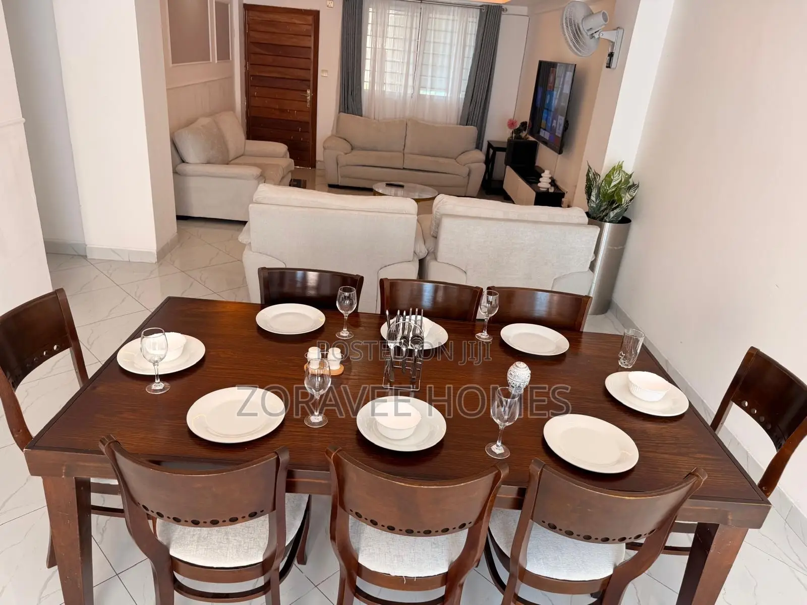 4br All en-Suite With Lake View