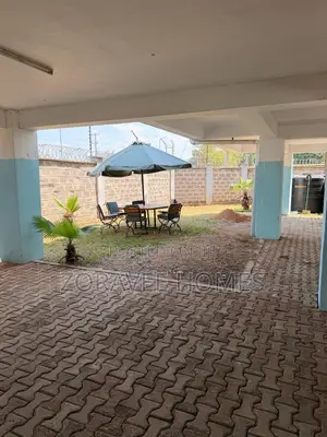 4br All en-Suite With Lake View