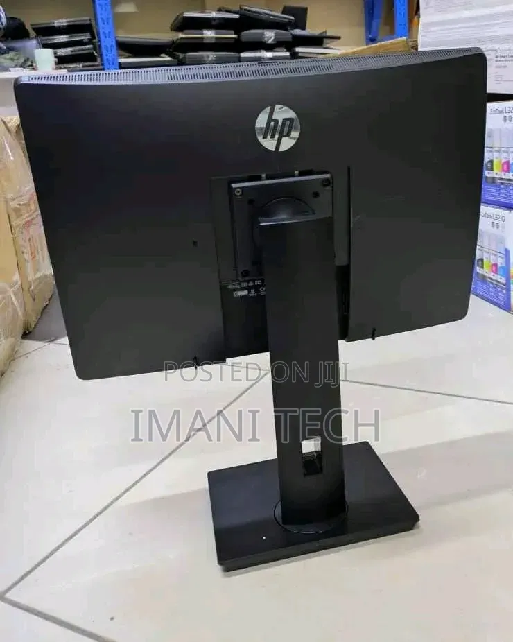 Desktop Computer HP ProOne 600 G3 8GB Intel Core i5 SSD 256GB