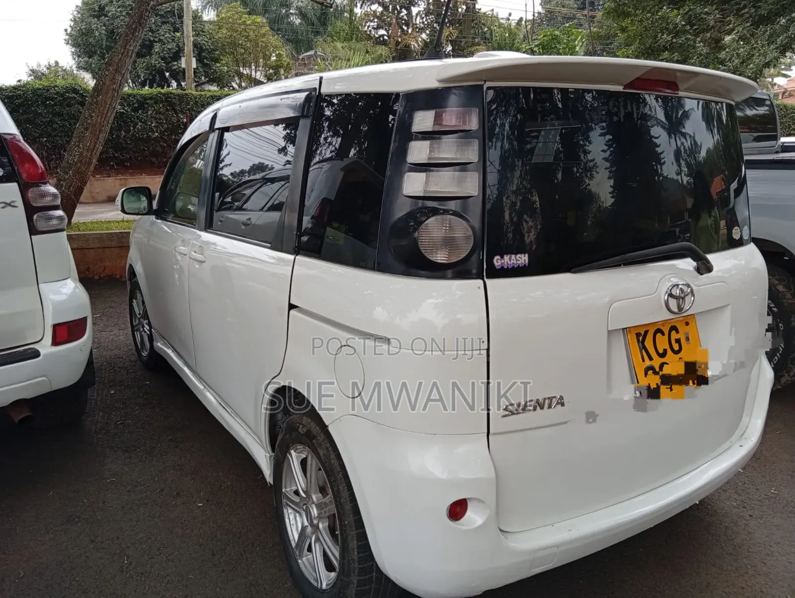 Toyota Sienta 2009 White