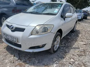 Toyota Auris 2009 White