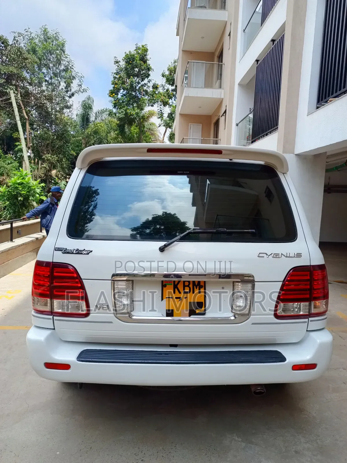 Toyota Land Cruiser Cygnus 4.7 2006 White