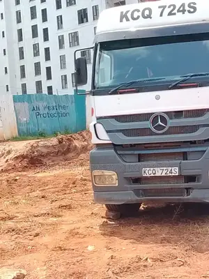 Semi- Trailer for Loads Delivery