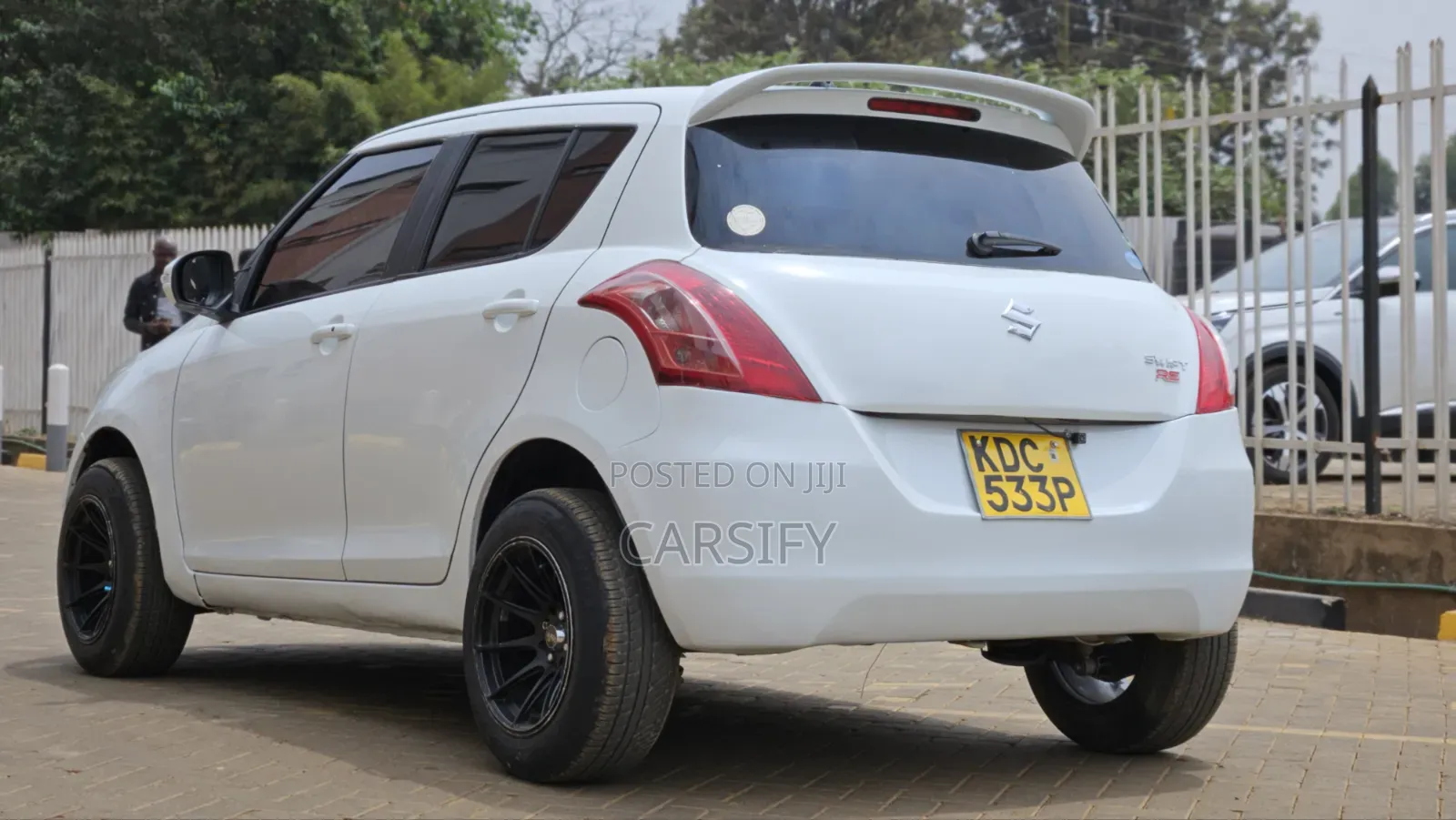 Suzuki Swift 2013 White