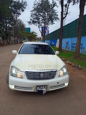 Toyota Crown 2007 White