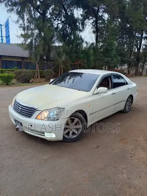 Toyota Crown 2007 White