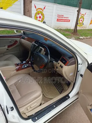 Toyota Crown 2007 White
