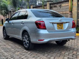 Toyota Axio 2018 Silver
