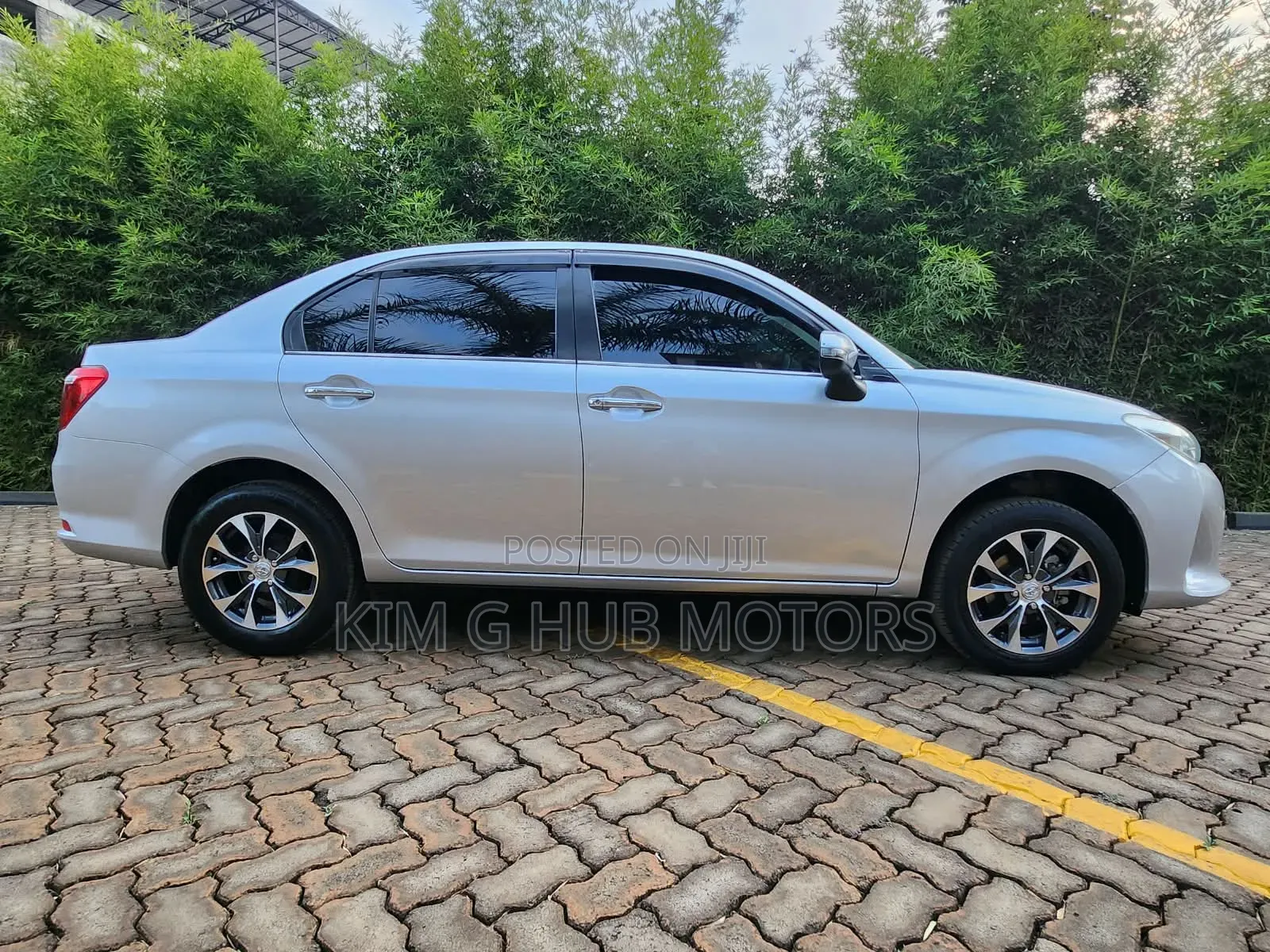 Toyota Axio 2018 Silver