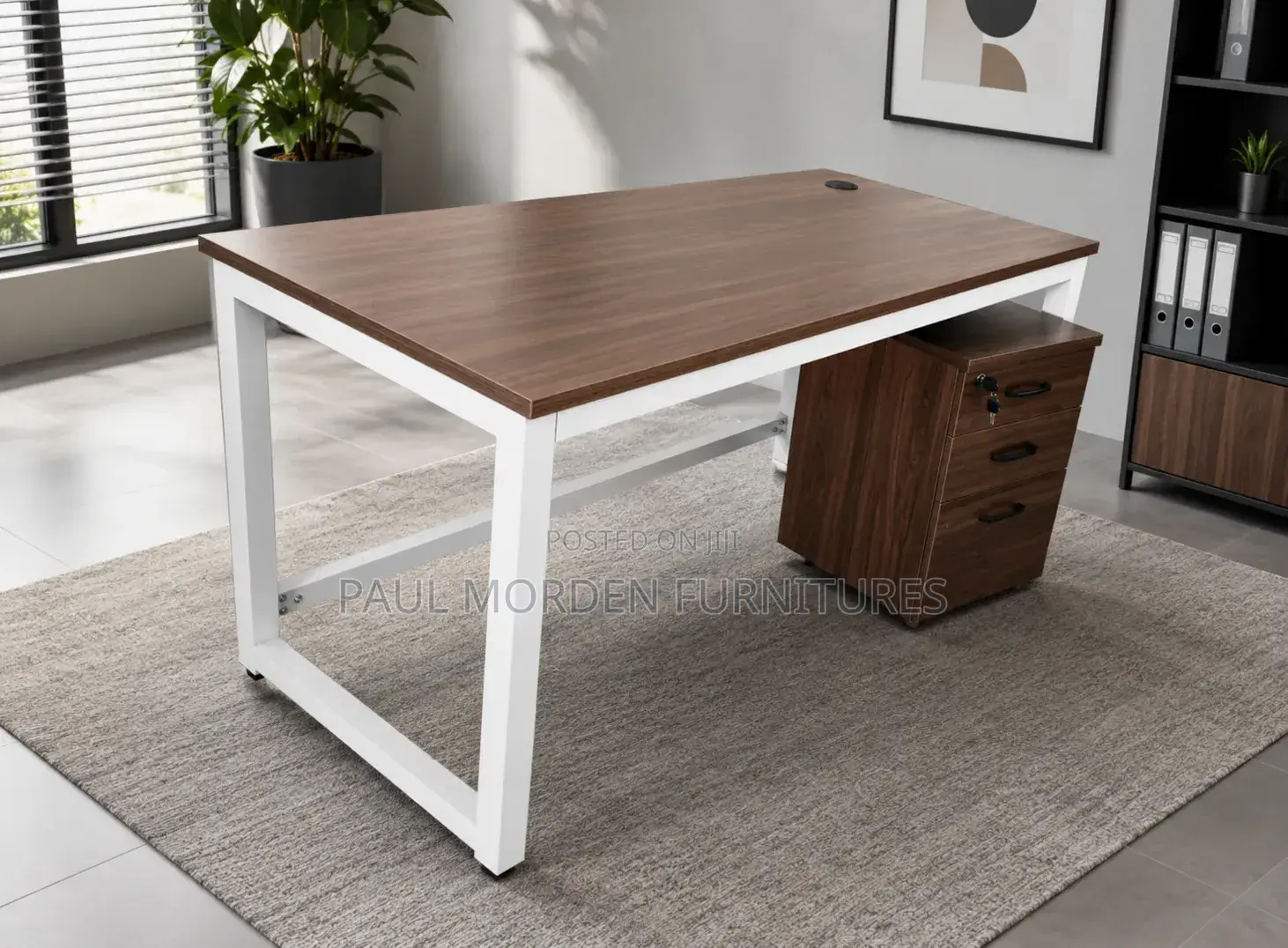 White Stand Long 1.4m Table With Mobile Drawers