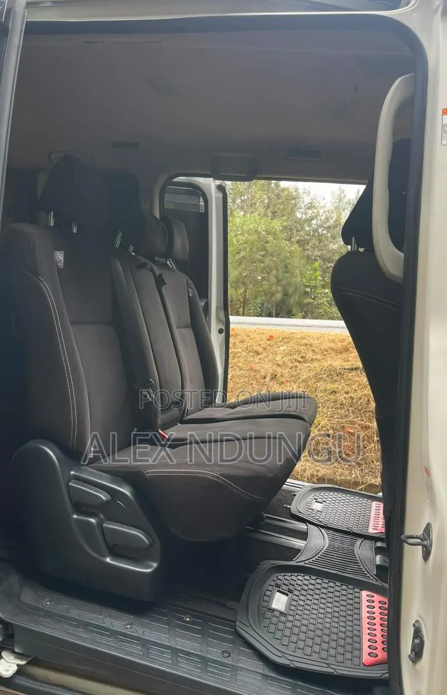 Toyota Esquire 2016 White