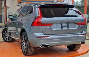 Volvo XC60 2019 Silver