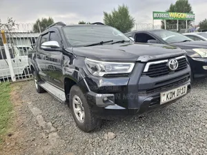 Toyota Hilux 2013 Black
