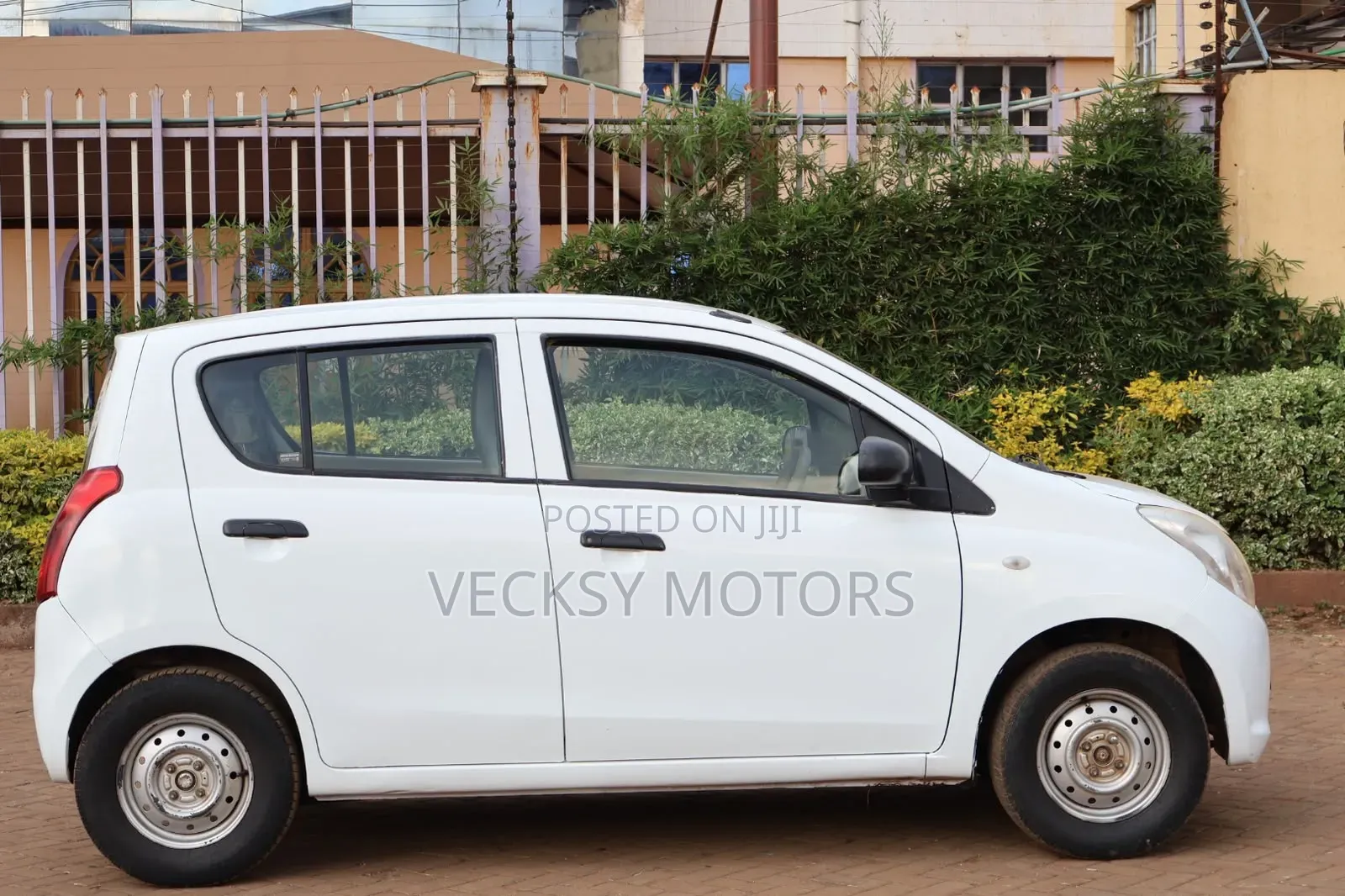 Suzuki Alto 2014 White