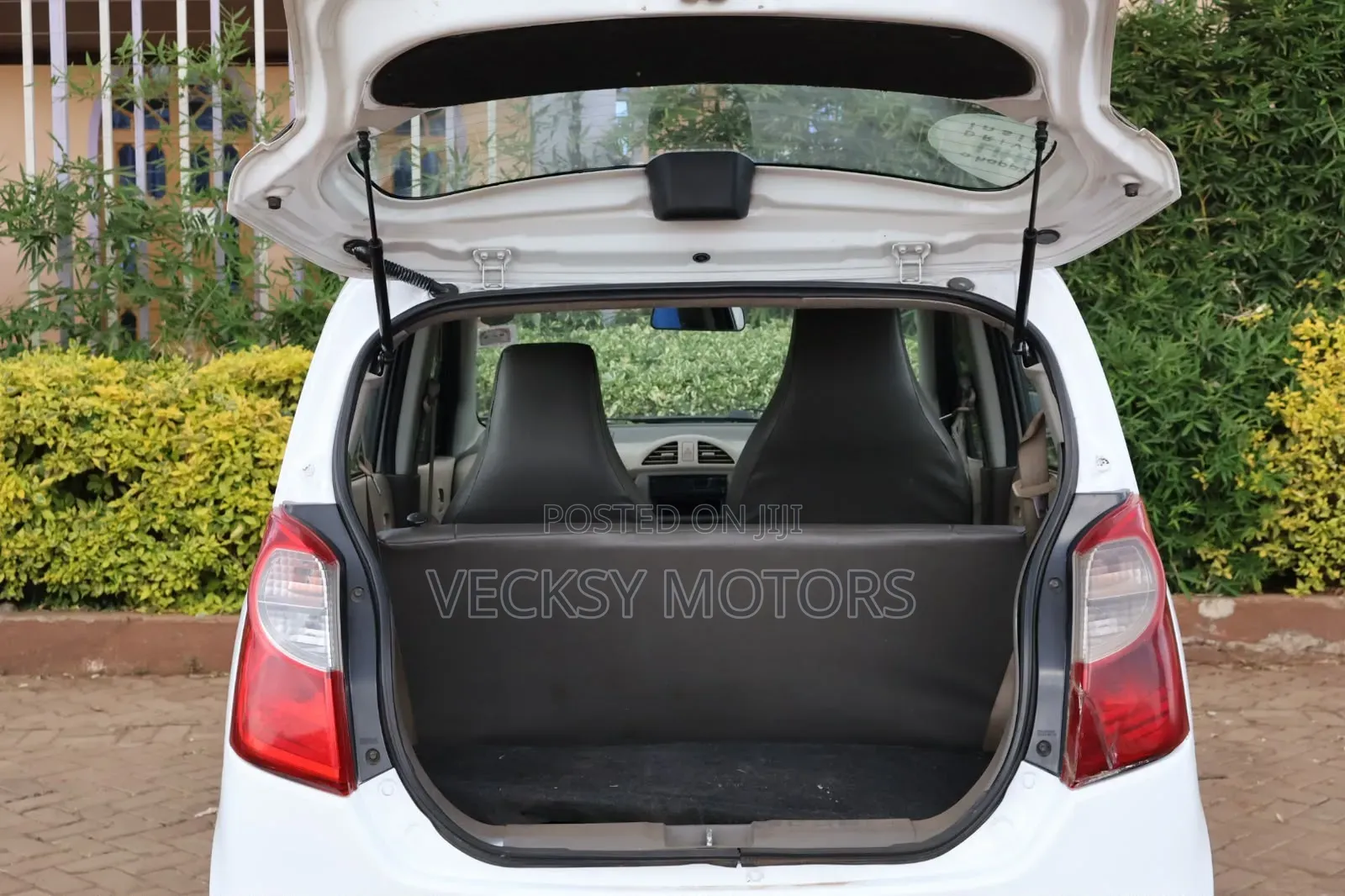 Suzuki Alto 2014 White