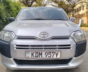 Toyota Succeed 2017 Silver
