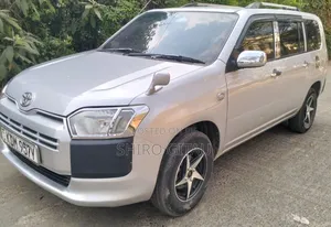 Toyota Succeed 2017 Silver