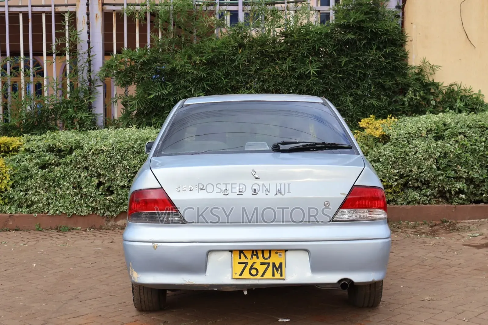 Mitsubishi Lancer Cedia 1999 Blue