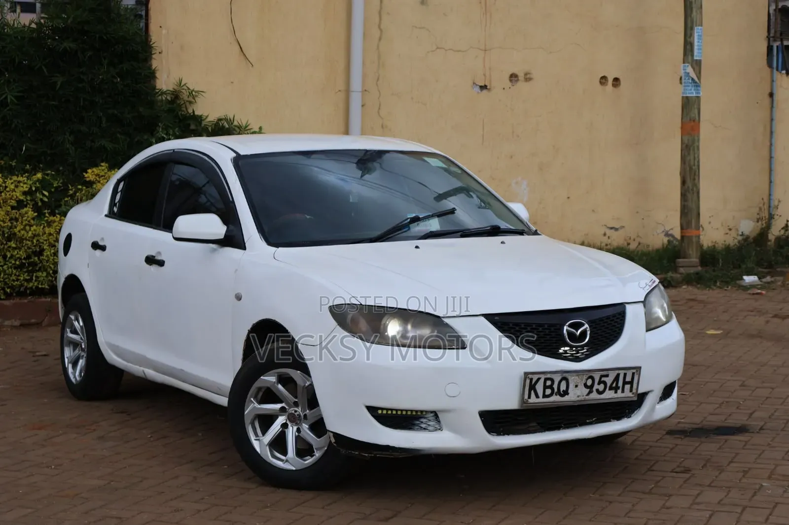 Mazda Axela 2004 White
