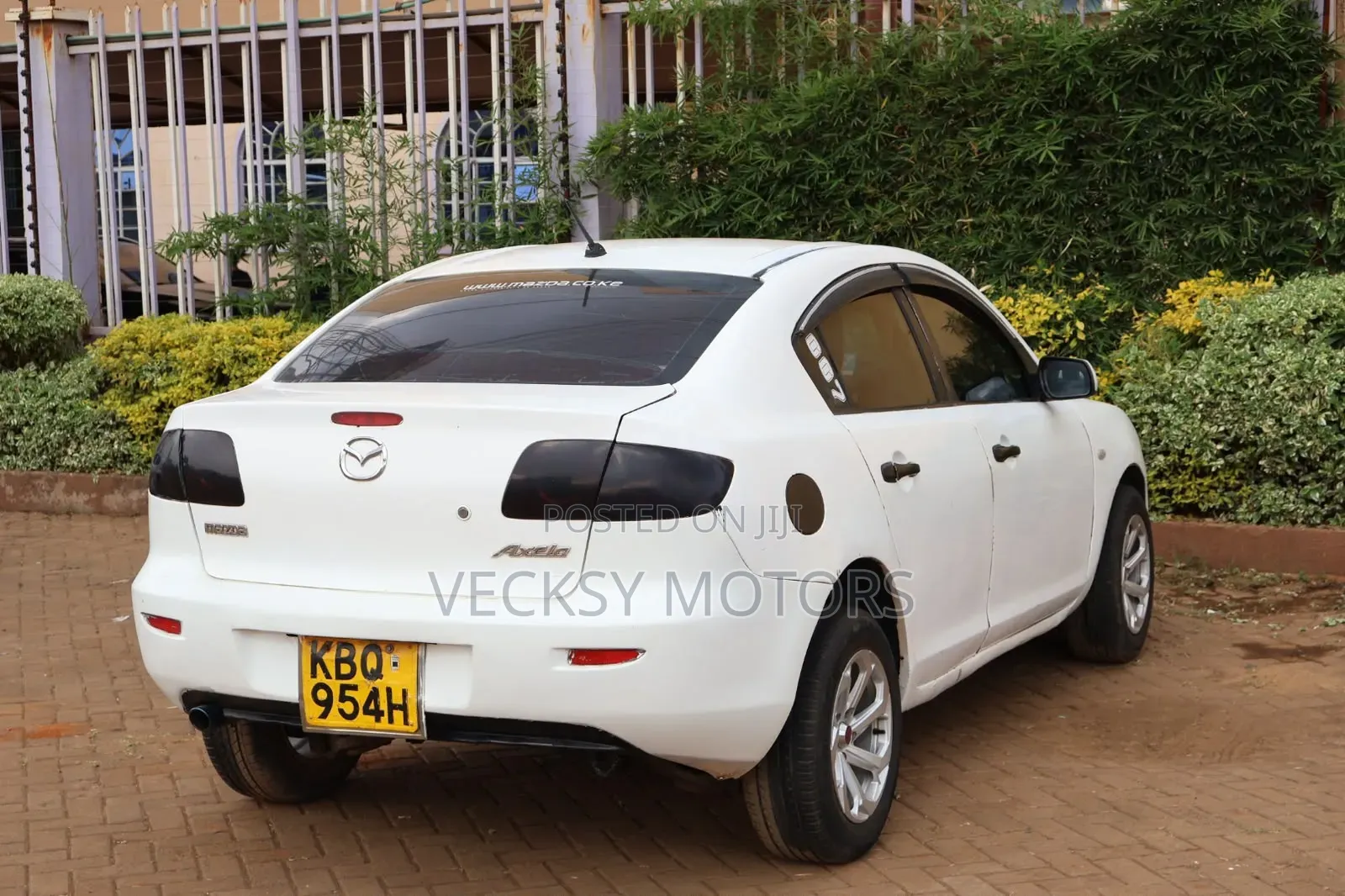 Mazda Axela 2004 White