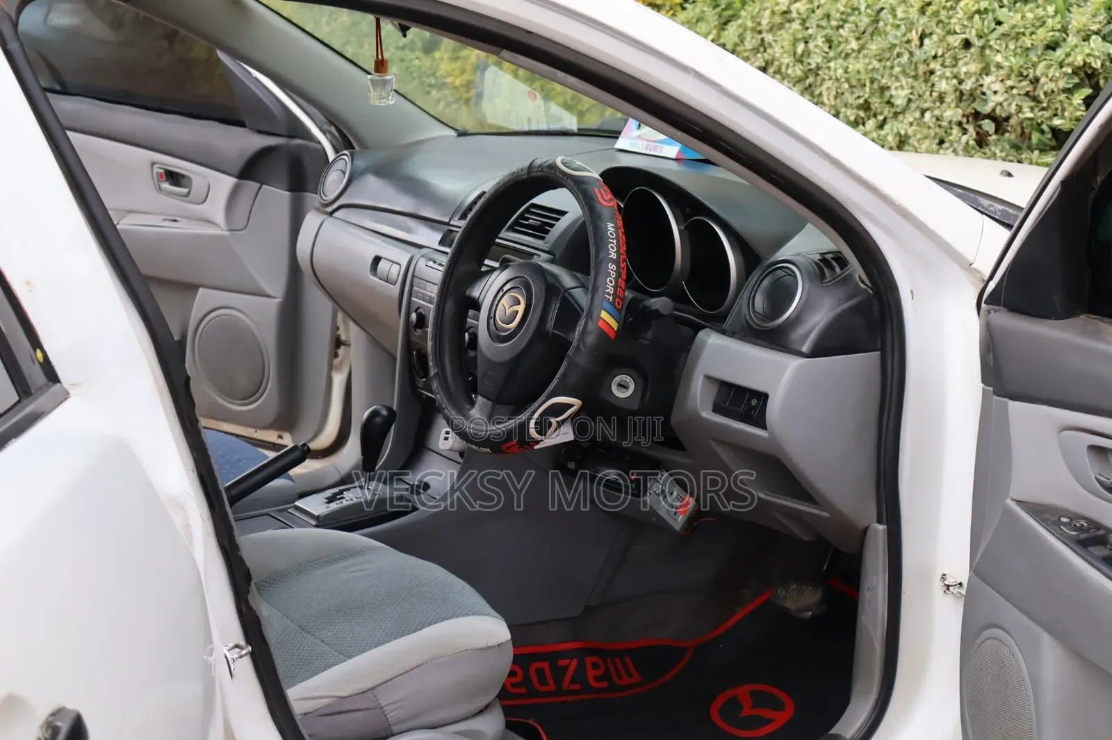 Mazda Axela 2004 White