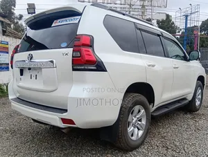 Toyota Land Cruiser Prado 2019 White