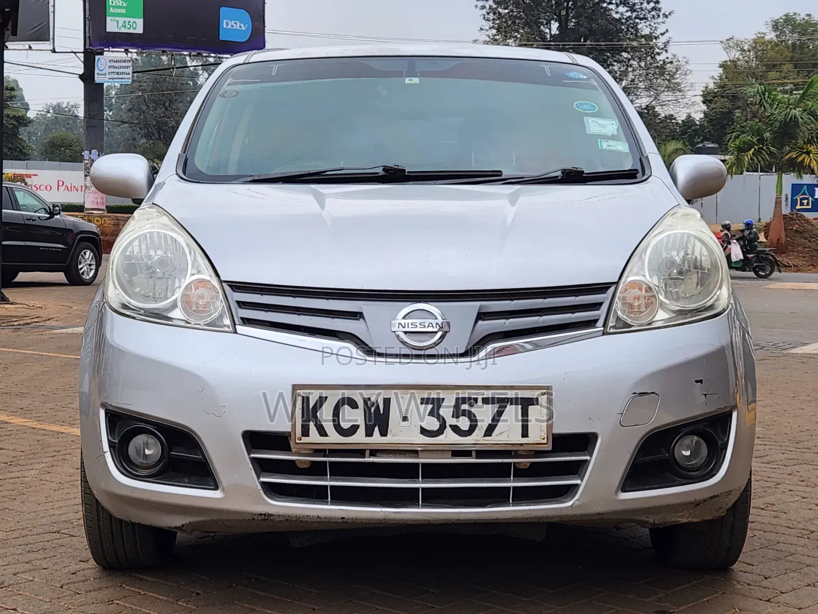 Nissan Note 2012 Silver