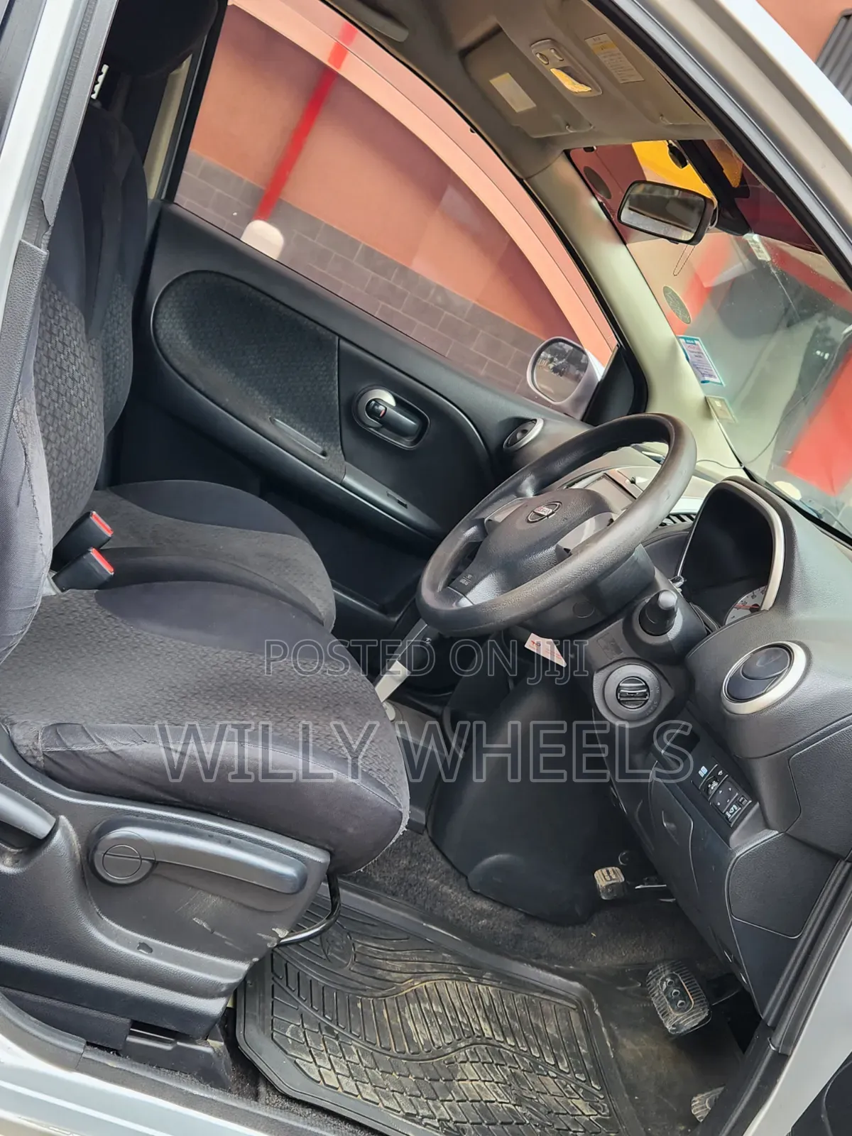 Nissan Note 2012 Silver