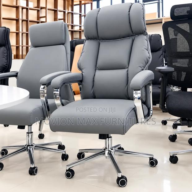 GREY Executive Chairs - thumbnail 2