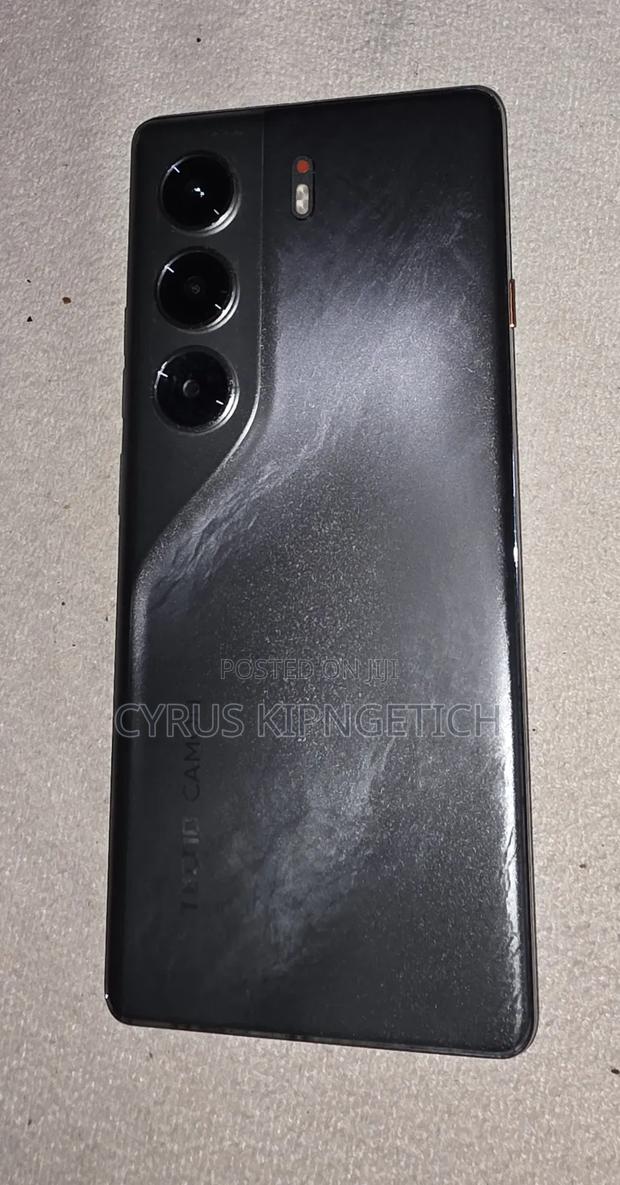 Tecno Camon 40 Pro 4G 256 GB Gray
