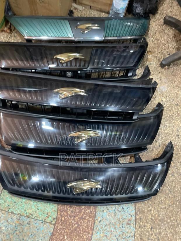 Toyota Harrier Grill - thumbnail 3