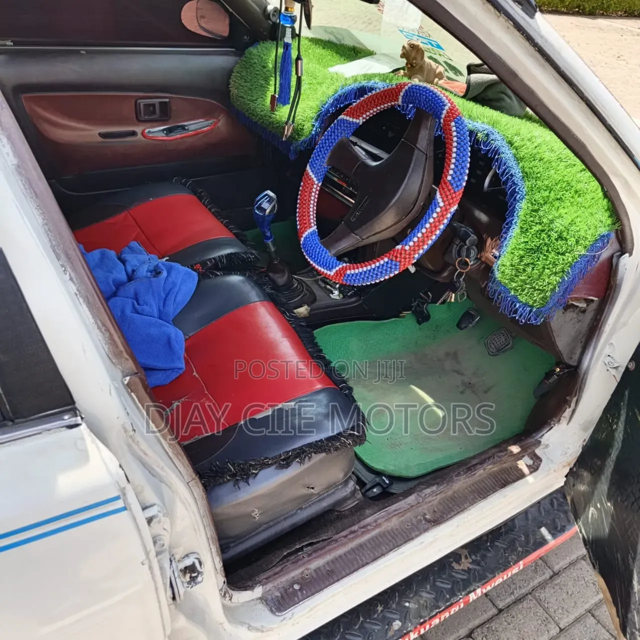 Toyota Corolla 1999 White