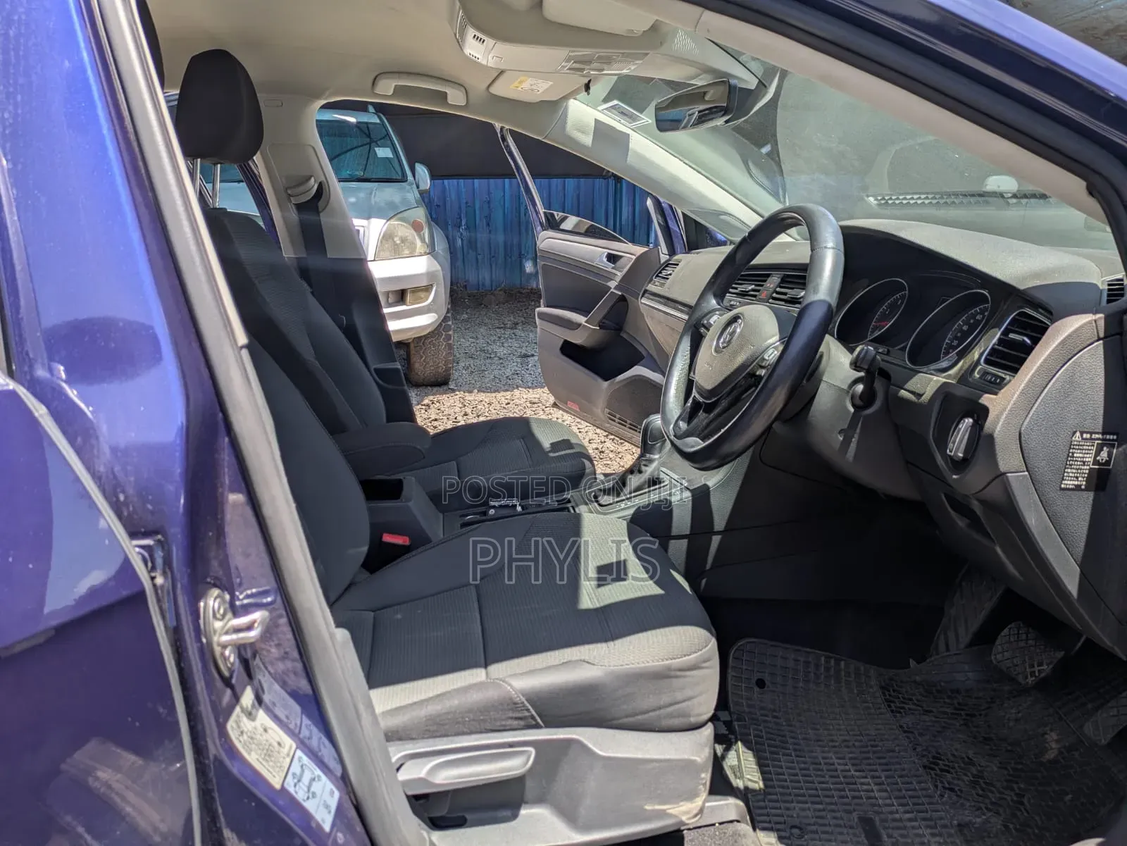 Volkswagen Golf 2017 Blue