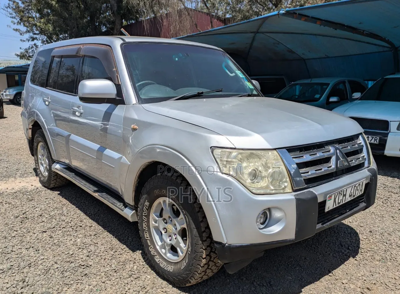 Mitsubishi Pajero 2009 Silver
