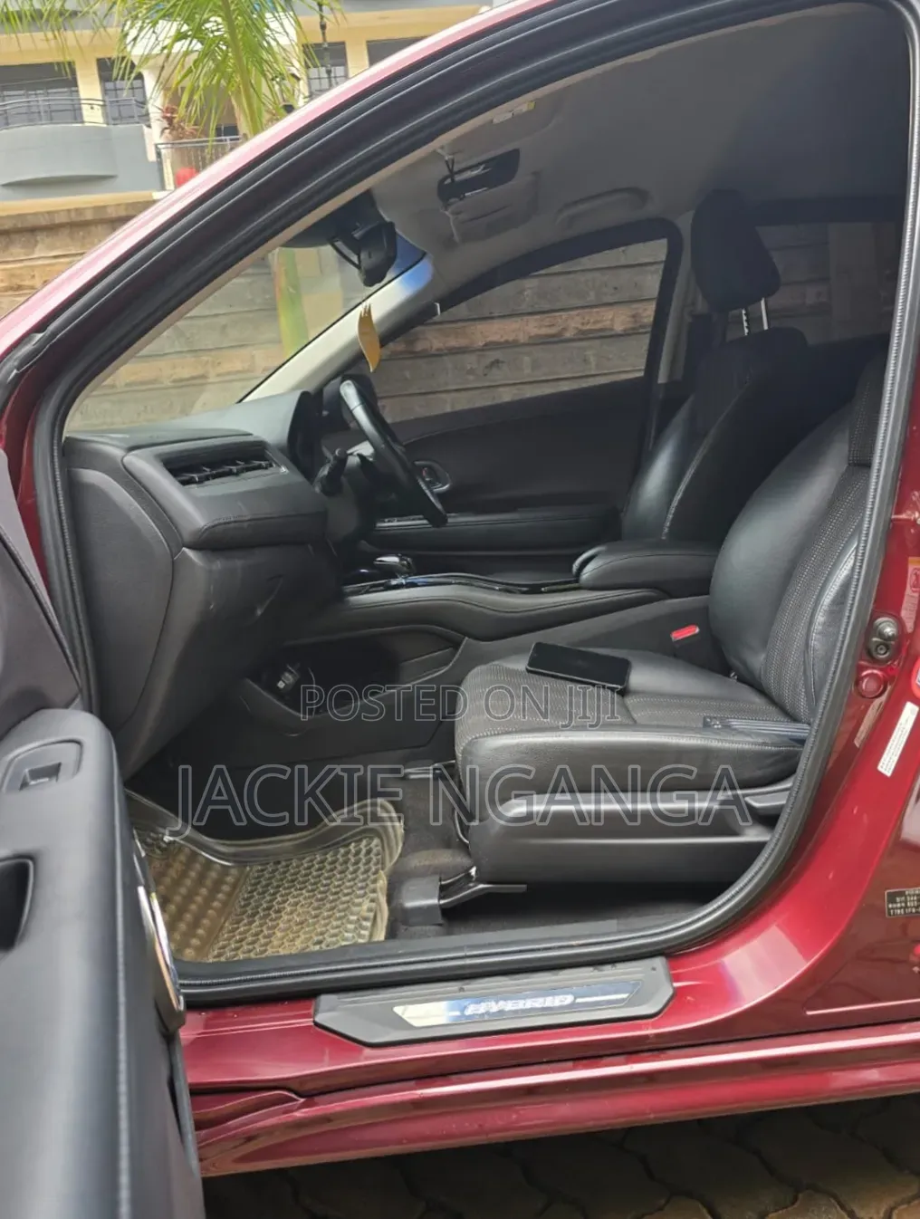Honda Vezel 2015 Maroon