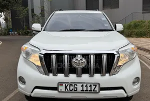 Toyota Land Cruiser Prado 2010 White